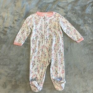 Laura Ashley Baby - long sleeve footed sleeper.  Size 3-6 months